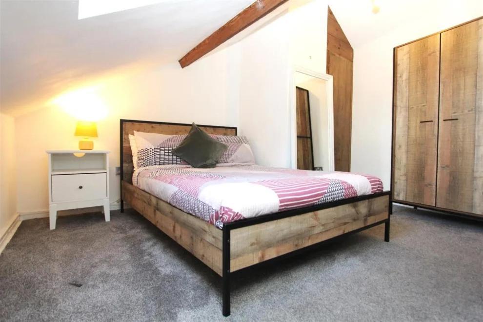 Large New-York Style Penthouse Apartment In Leeds City Centre With Contactless Check In Εξωτερικό φωτογραφία