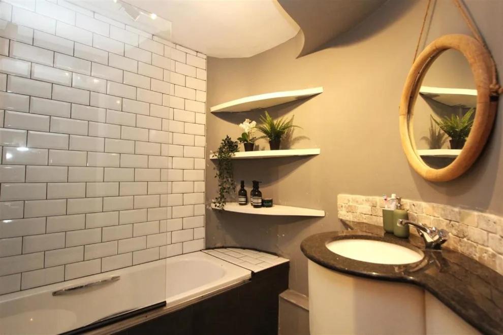 Large New-York Style Penthouse Apartment In Leeds City Centre With Contactless Check In Εξωτερικό φωτογραφία
